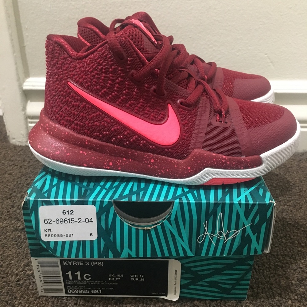 Kids size 11 NIKE sneakers